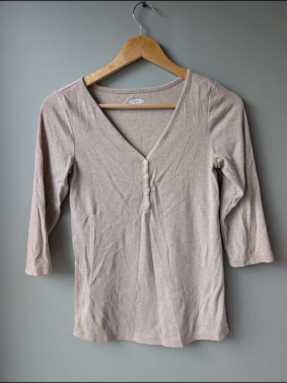 Old Navy Beige V-Neck Henley Long Sleeve Top Size Small